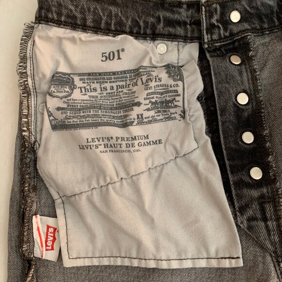 LEVI's Premium 501 Straight Leg Women's Button Fly Closure Jeans - Picture 6 of 10